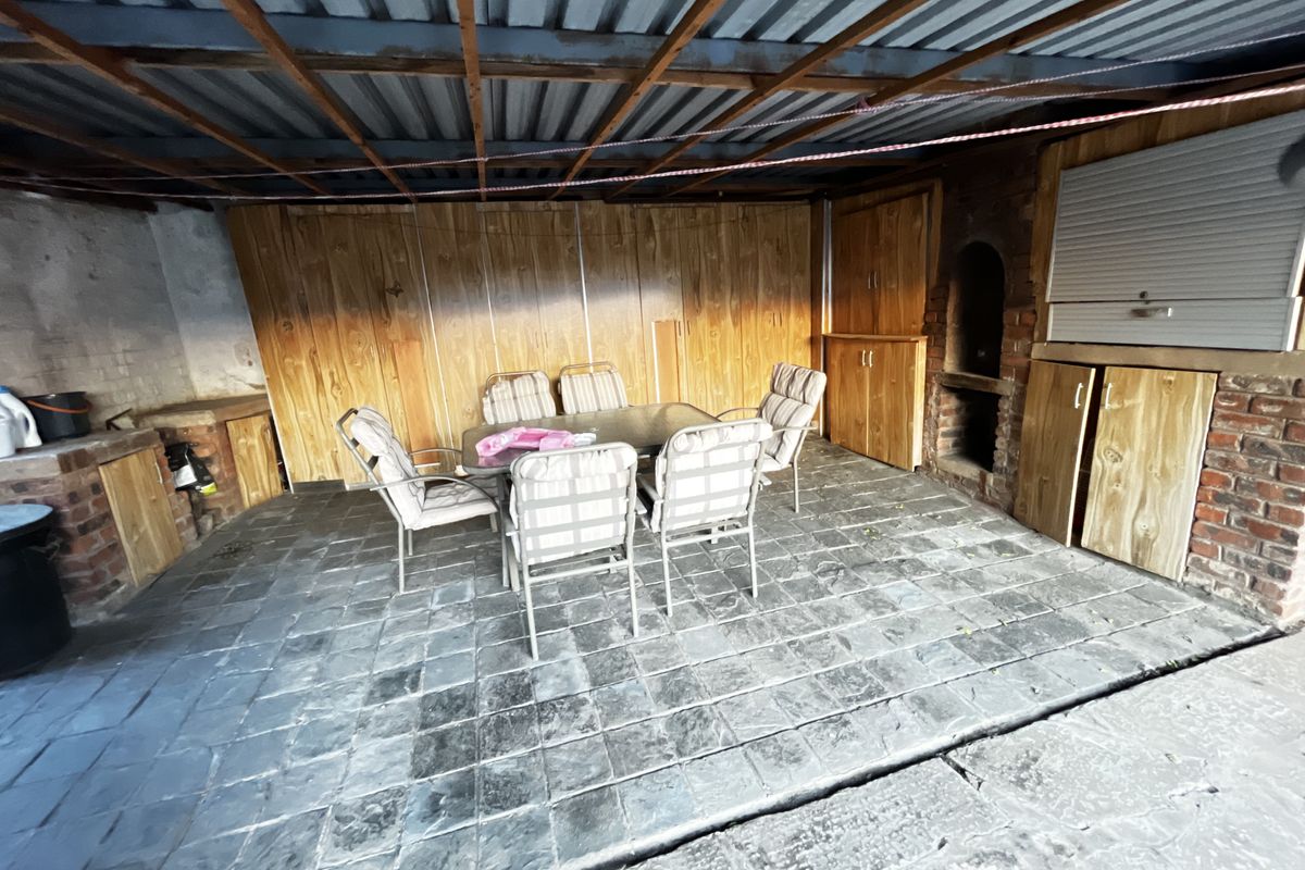 2 BEDROOM, 2 BATH BEAUTIFUL HOME - Photo 5