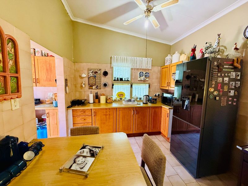 Comfortable and Secure Retirement Living in Clarina - Photo 8