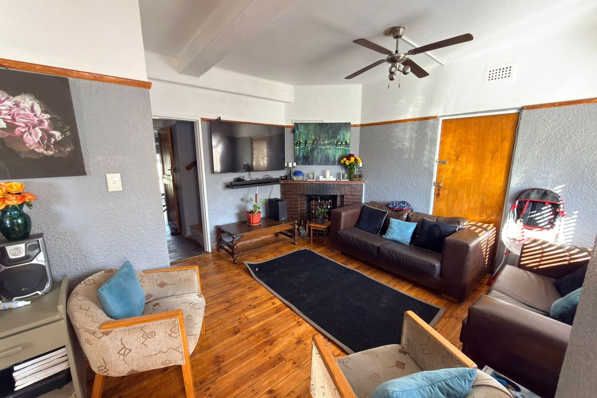 Spacious Comfort Meets Prime Location in Rouxpark, Worcester - Photo 4