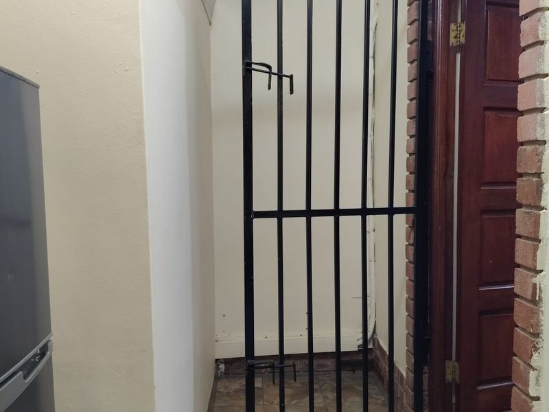 1 Bedroom Garden Flat to Let in Hilton Gardens - Photo 7