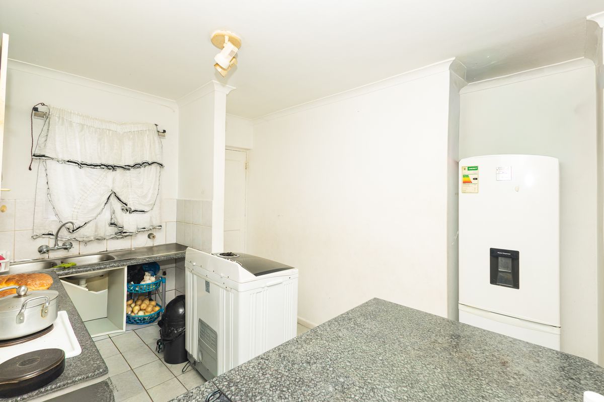 Apartment For Sale In Bellville - Photo 3