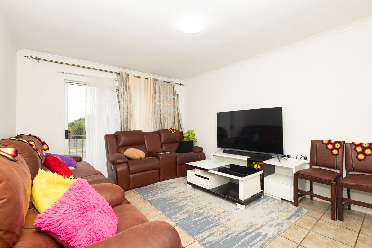 Apartment For Sale In Bellville - Photo 4