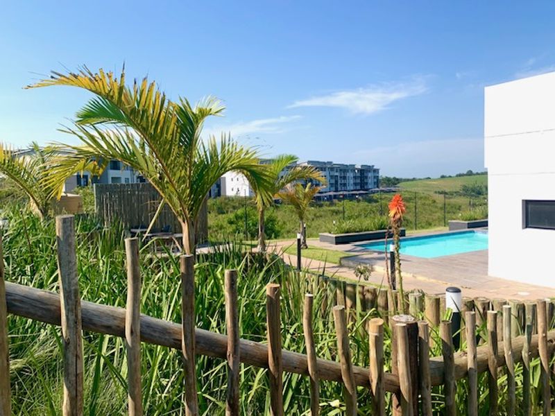 PERFECT LOCKUP AND GO, 1 BEDROOM APARTMENT IN A SECURE ESTATE IN BALITO, AVAILABLE IMMEDIATELY - Photo 9