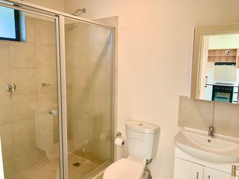 PERFECT LOCKUP AND GO, 1 BEDROOM APARTMENT IN A SECURE ESTATE IN BALITO, AVAILABLE IMMEDIATELY - Photo 6