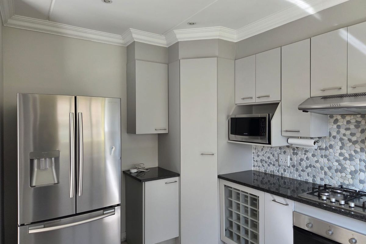 Modern Fully Furnished 3 Bedroom Home with Garden in Sable, Noordhang - Photo 3