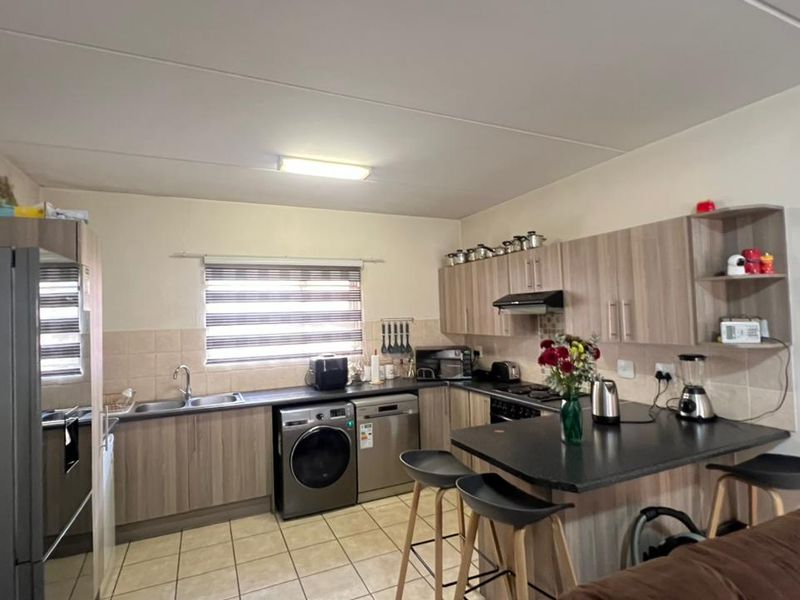 The Perfect Starter Home or Investment Opportunity! - Photo 3