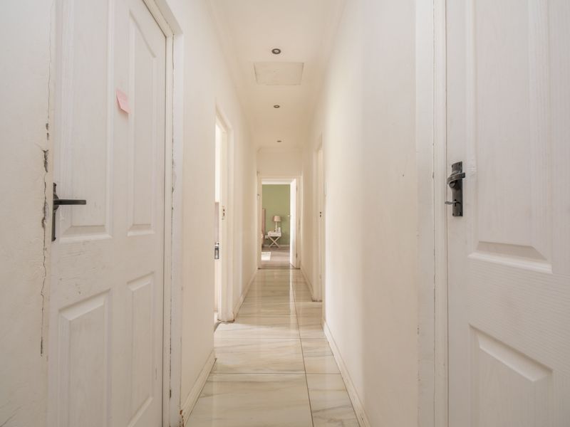 Spacious 6-Bedroom Family Home for Sale | Expansive 1,800m2 Stand | Prime Fourways Living - Photo 7