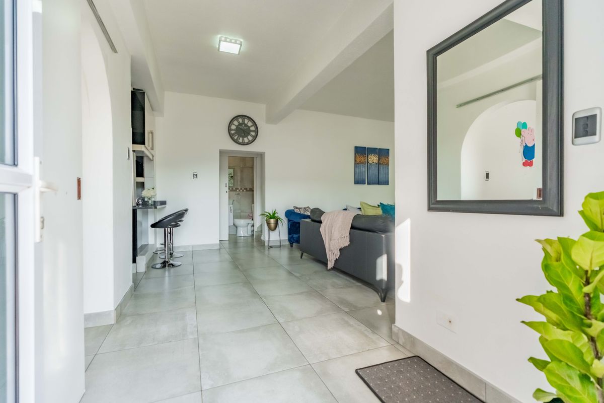 Stunning Move in Ready, Lock and Leave Corner Duplex, in Secure Complex! - Photo 5