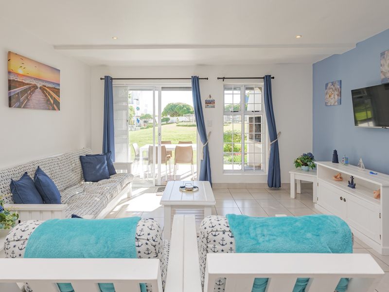 Coastal Living Made Easy - Photo 4