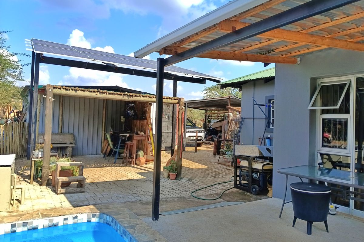 Walking Distance to the River! - Photo 2