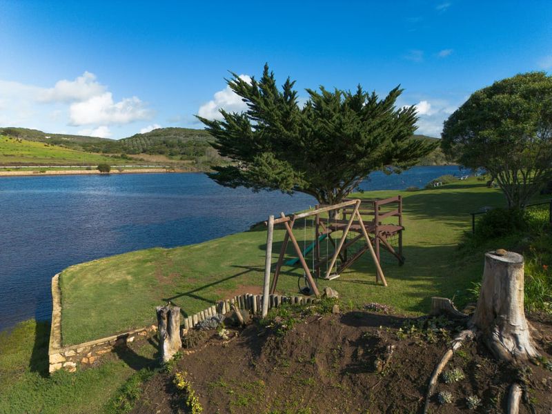 Riverside Caravan Living Near the Goukou River – Your Perfect Stilbaai Escape! - Photo 9