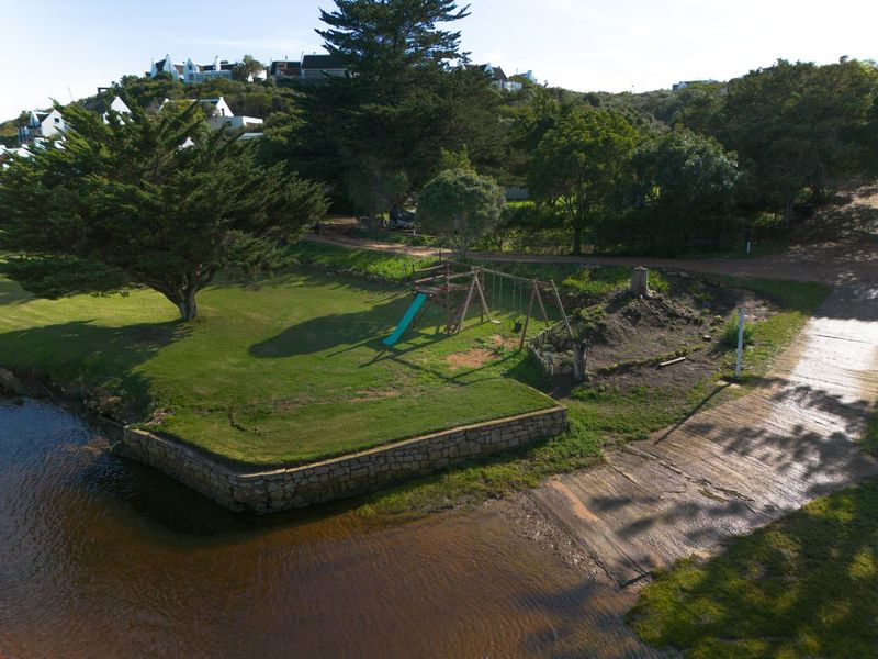 Riverside Caravan Living Near the Goukou River – Your Perfect Stilbaai Escape! - Photo 2