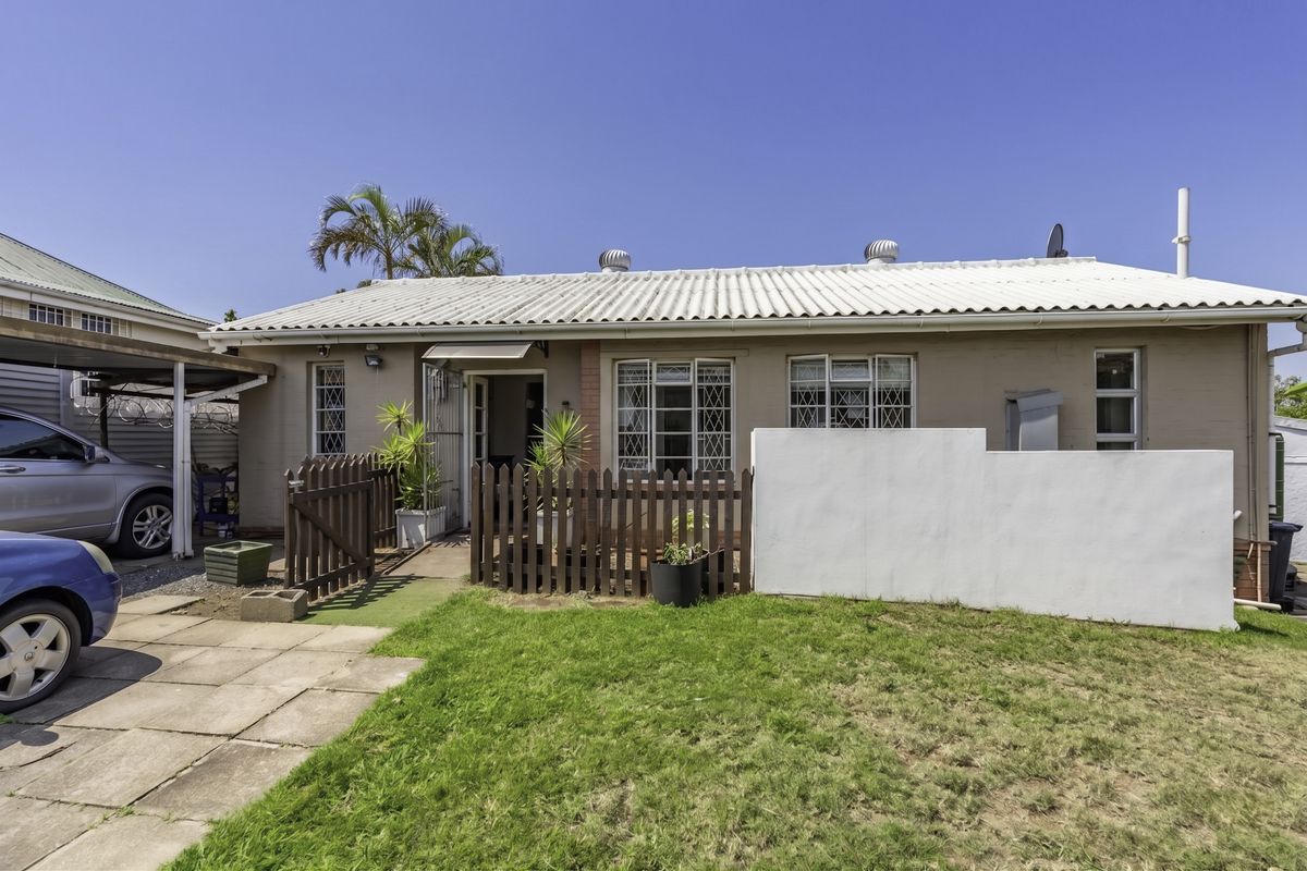Smart Investment in Central Sherwood! Older-Style Home with Strong Income Potential! - Photo 2