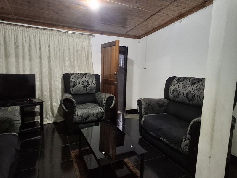 2 Bedroom Family Home - Photo 4