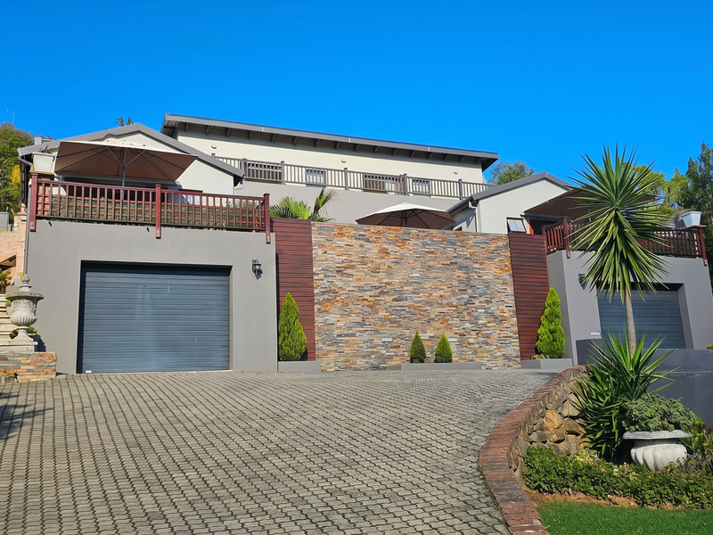 Established Luxury Guesthouse in Prime Swellendam Setting - Photo 4