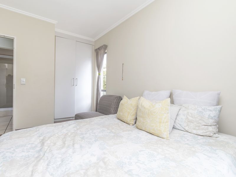 Duplex Loft Living in Bryanston- Viewings By Appointment - Photo 9