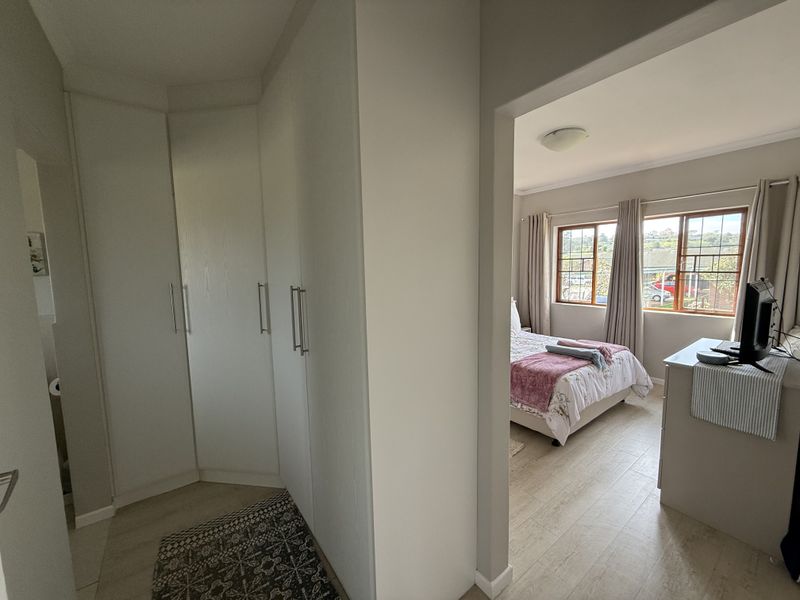 Modern Sunny Living in the Heart of Amber Valley - Photo 5