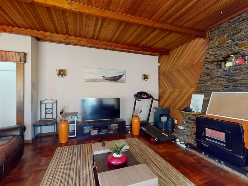 3 Bedroom Family Home- Fishers Hill - Photo 5