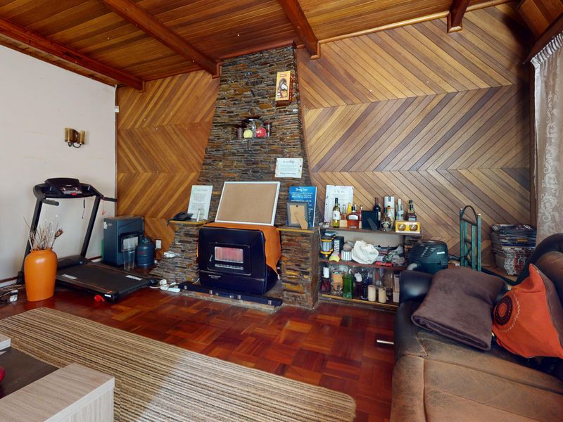 3 Bedroom Family Home- Fishers Hill - Photo 6