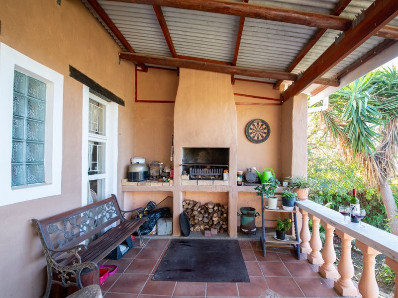 Character, charm, uninterruptable views, good address - Photo 6