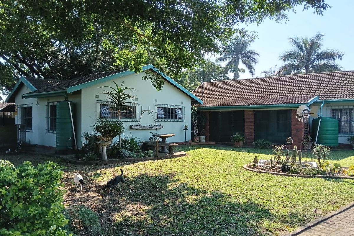 Spacious Property with Income-Generating Potential - Photo 3