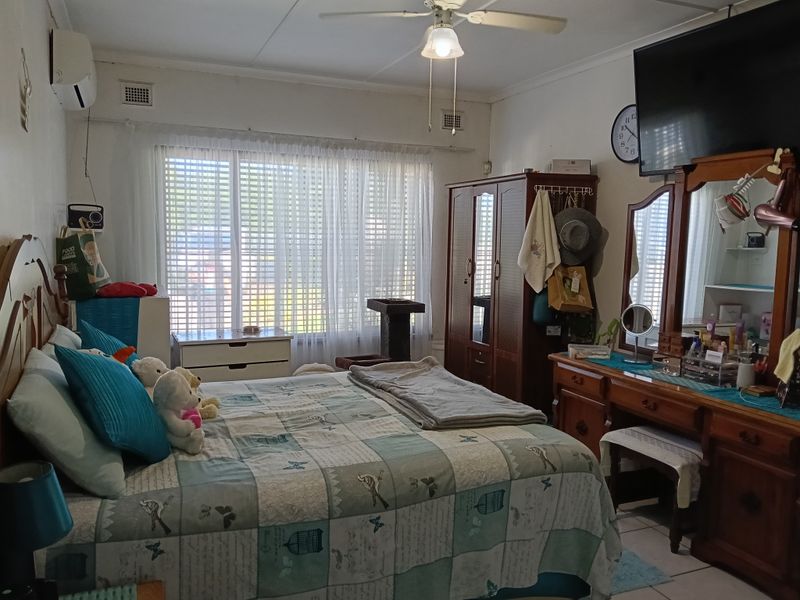 Spacious Property with Income-Generating Potential - Photo 10