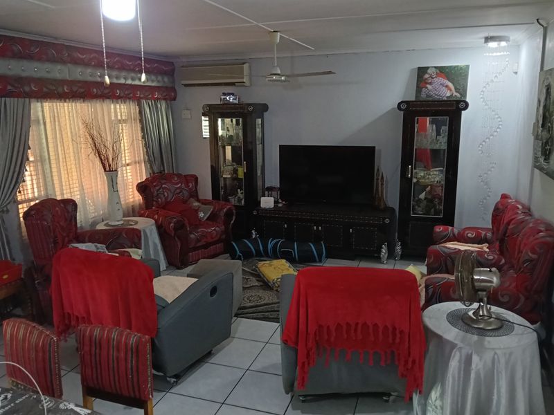 Spacious Property with Income-Generating Potential - Photo 8