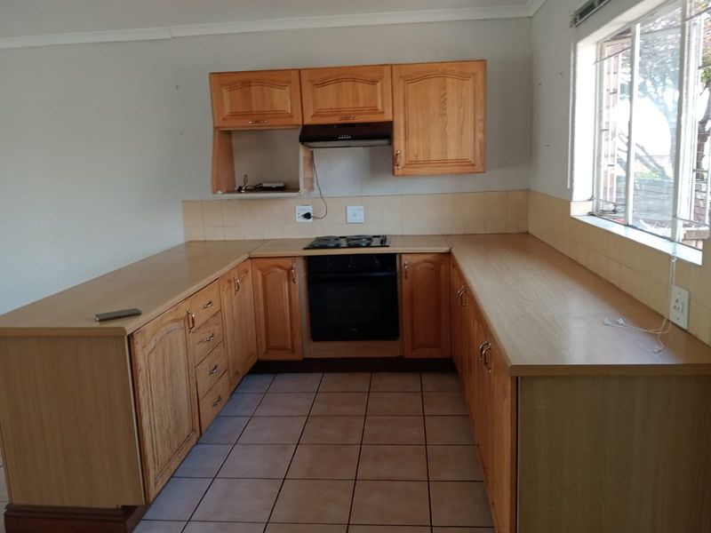 House Rental Monthly In Witbank - Photo 2