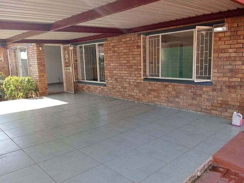 House Rental Monthly In Witbank - Photo 4