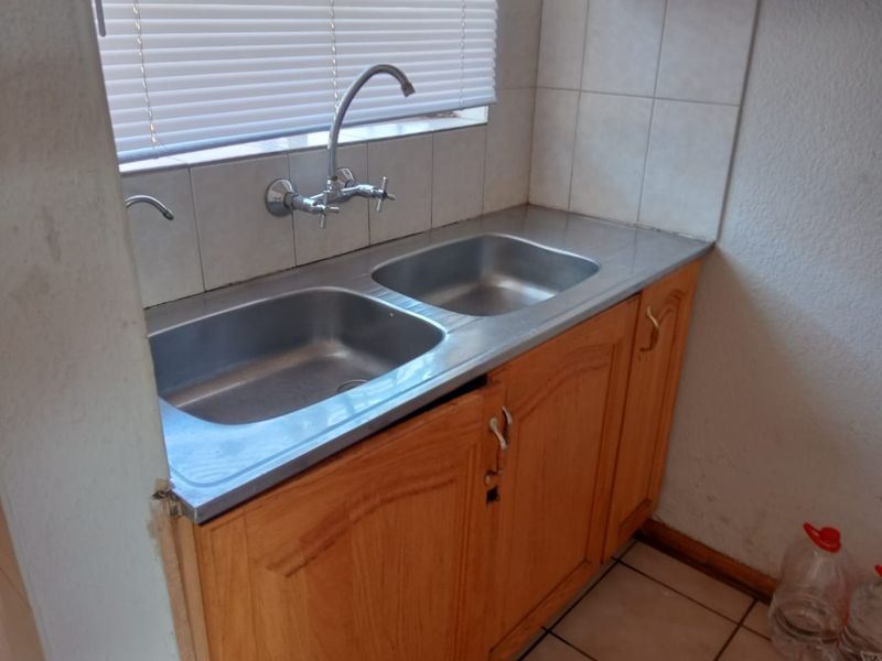 House Rental Monthly In Witbank - Photo 3