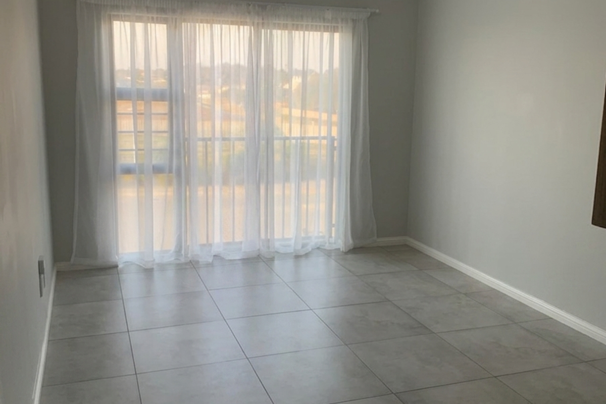 Modern 2 Bed Unit in Secure Estate - Photo 5
