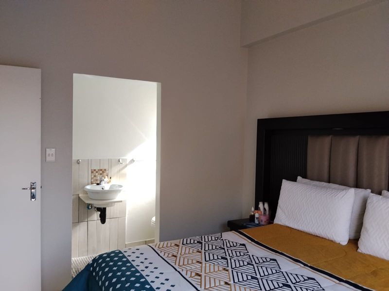 Neat three bedroom apartment to let - Photo 8