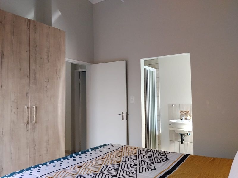 Neat three bedroom apartment to let - Photo 7