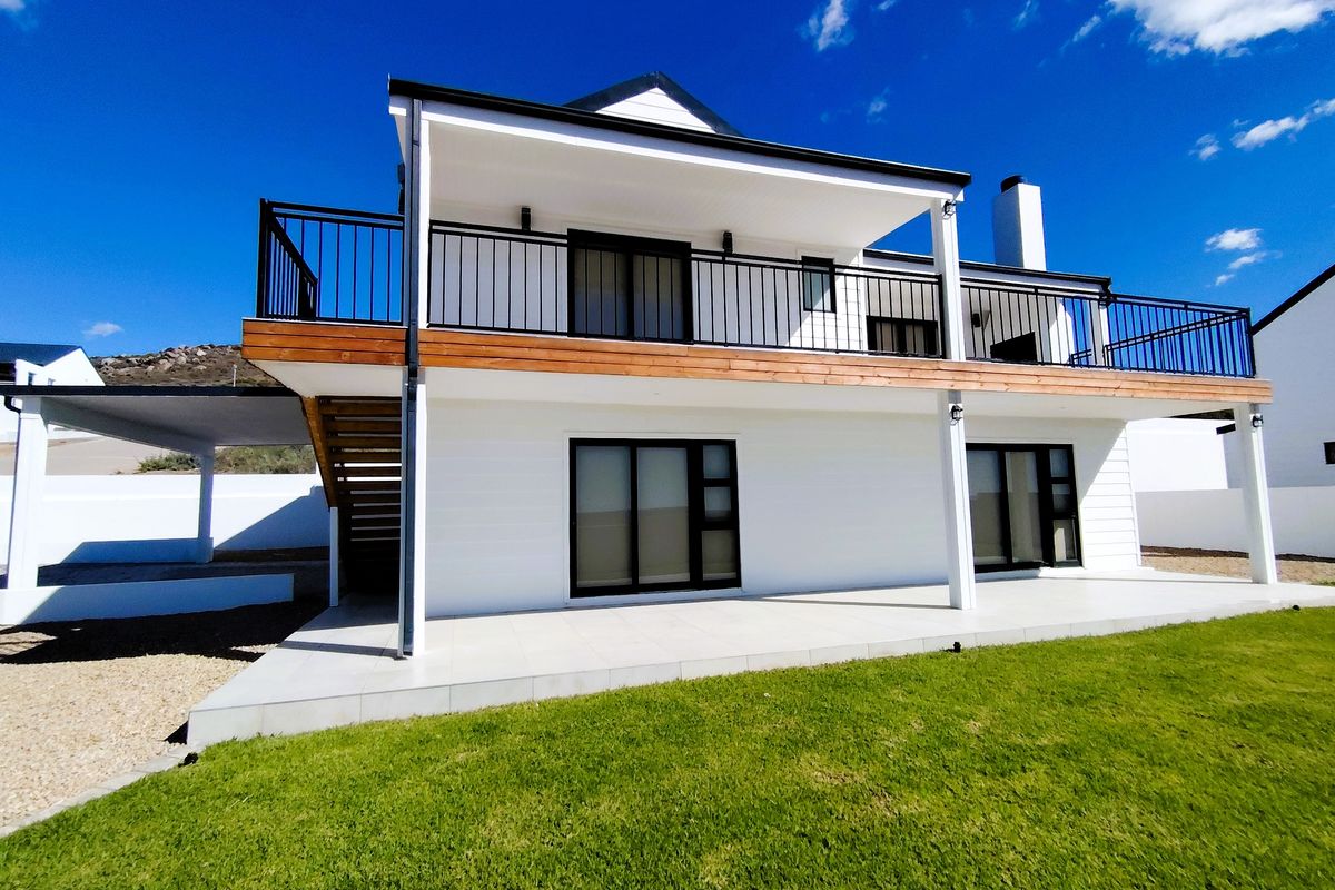 A Stunning 3-Bedroom House with Breathtaking Sea Views to rent - Photo 5