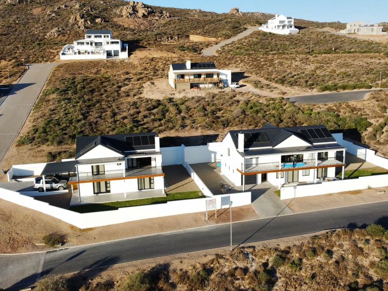 A Stunning 3-Bedroom House with Breathtaking Sea Views to rent - Photo 6