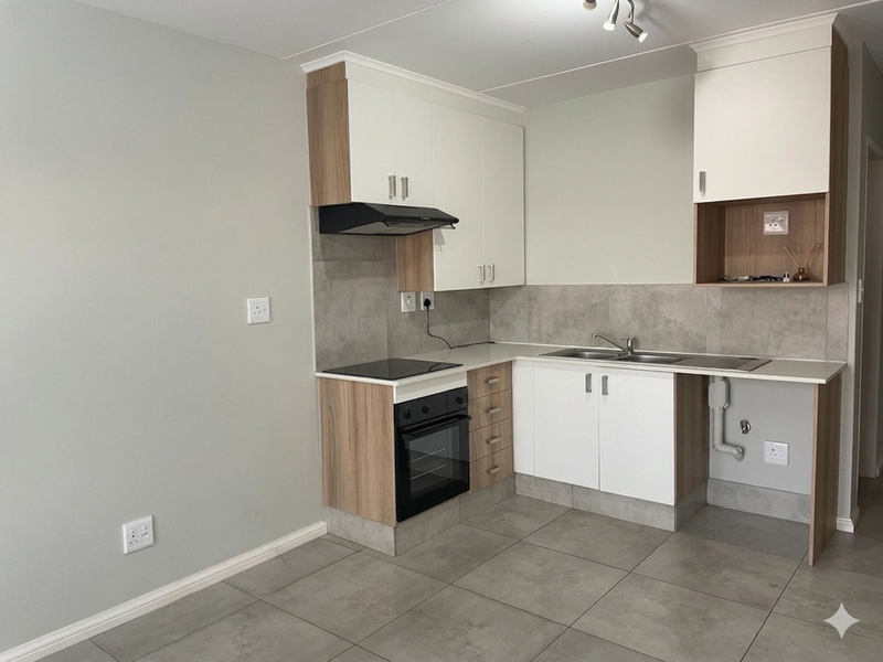 Modern 2-Bedroom Unit in Clearwater Village, Parkhaven - Photo 6