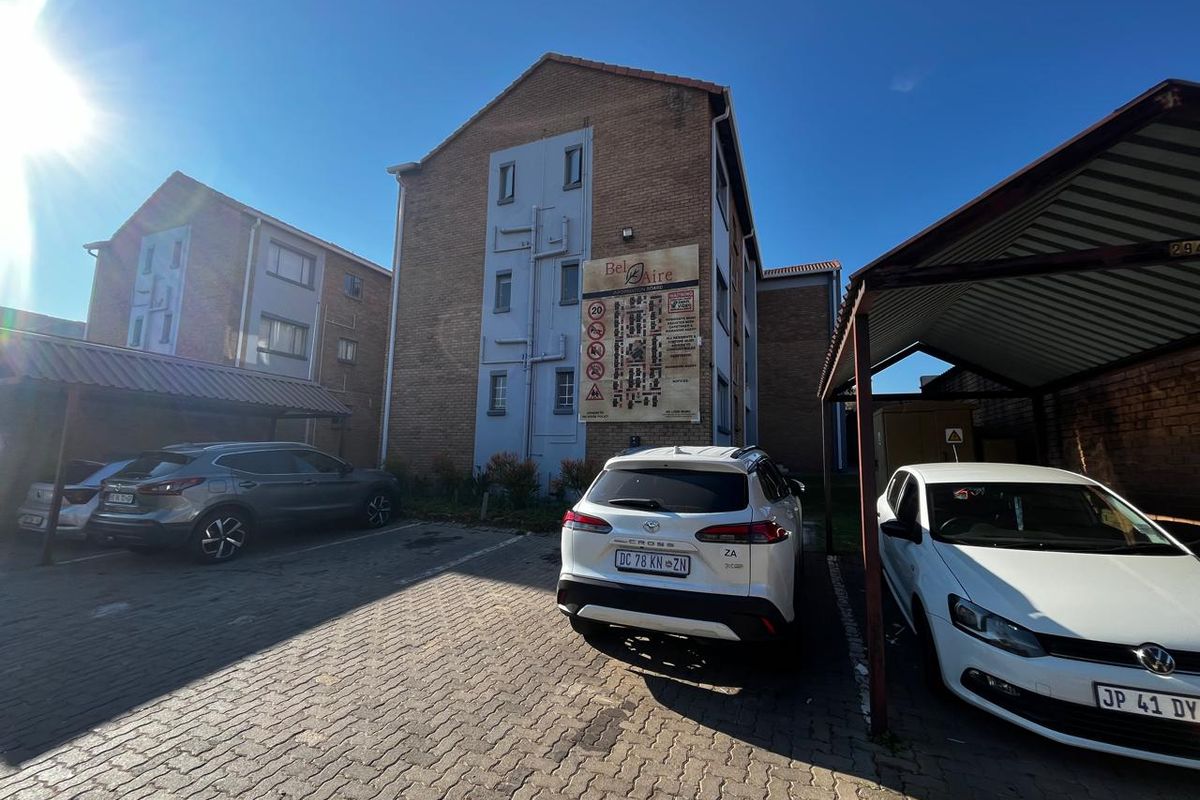 2 Bedroom Apartment available in Vorna Valley! - Photo 2