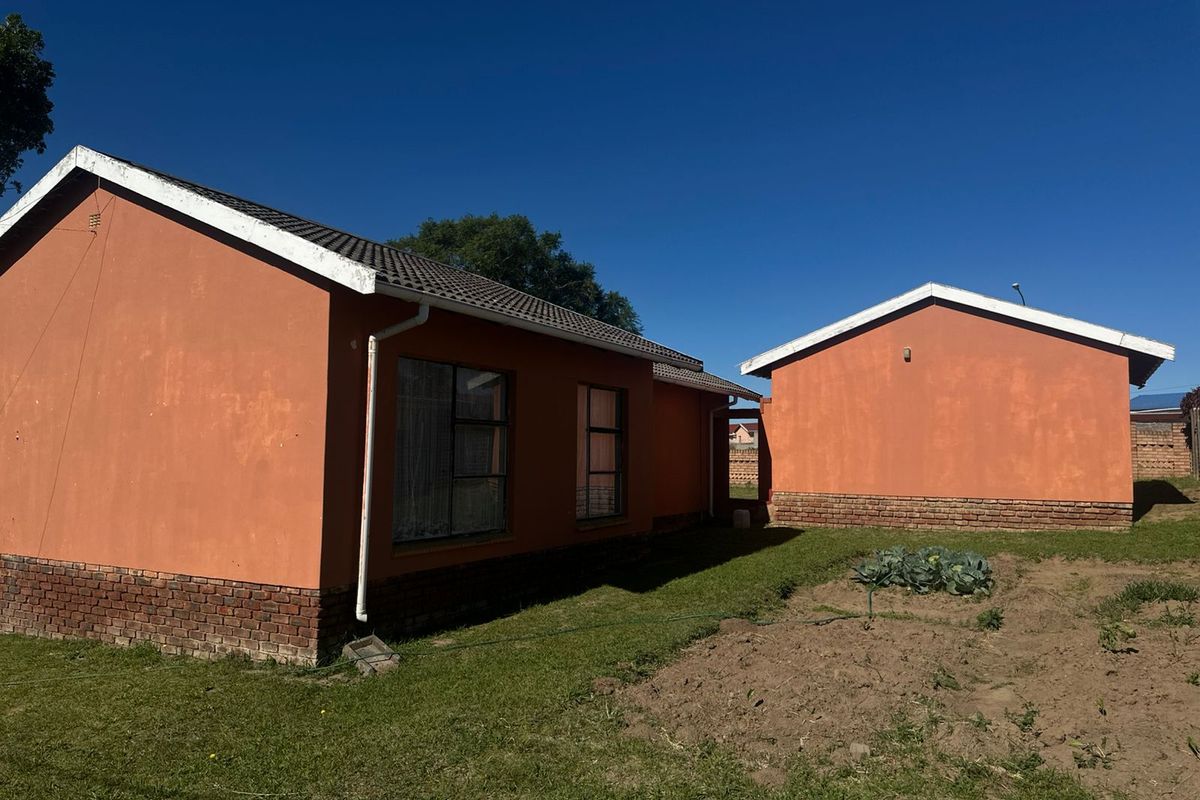 Affordable Starter Home with Room to Extend - Photo 5