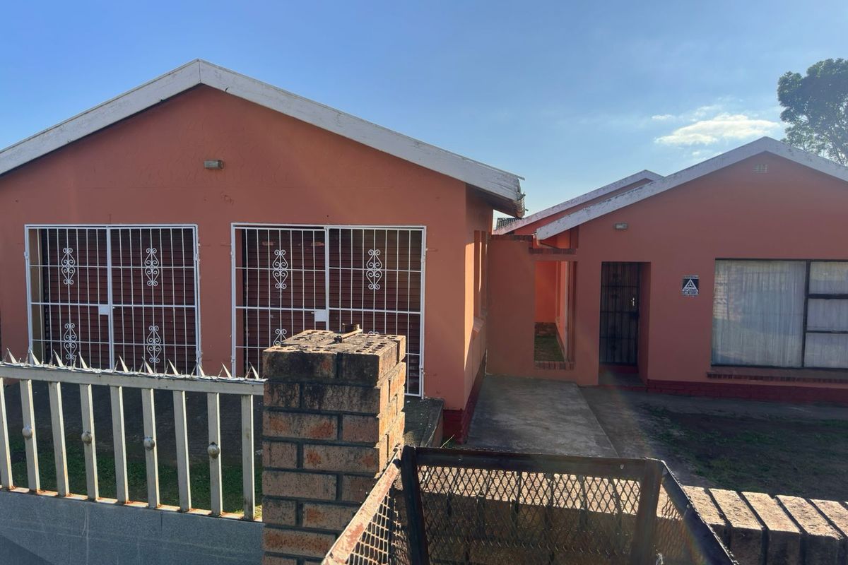 Affordable Starter Home with Room to Extend - Photo 2