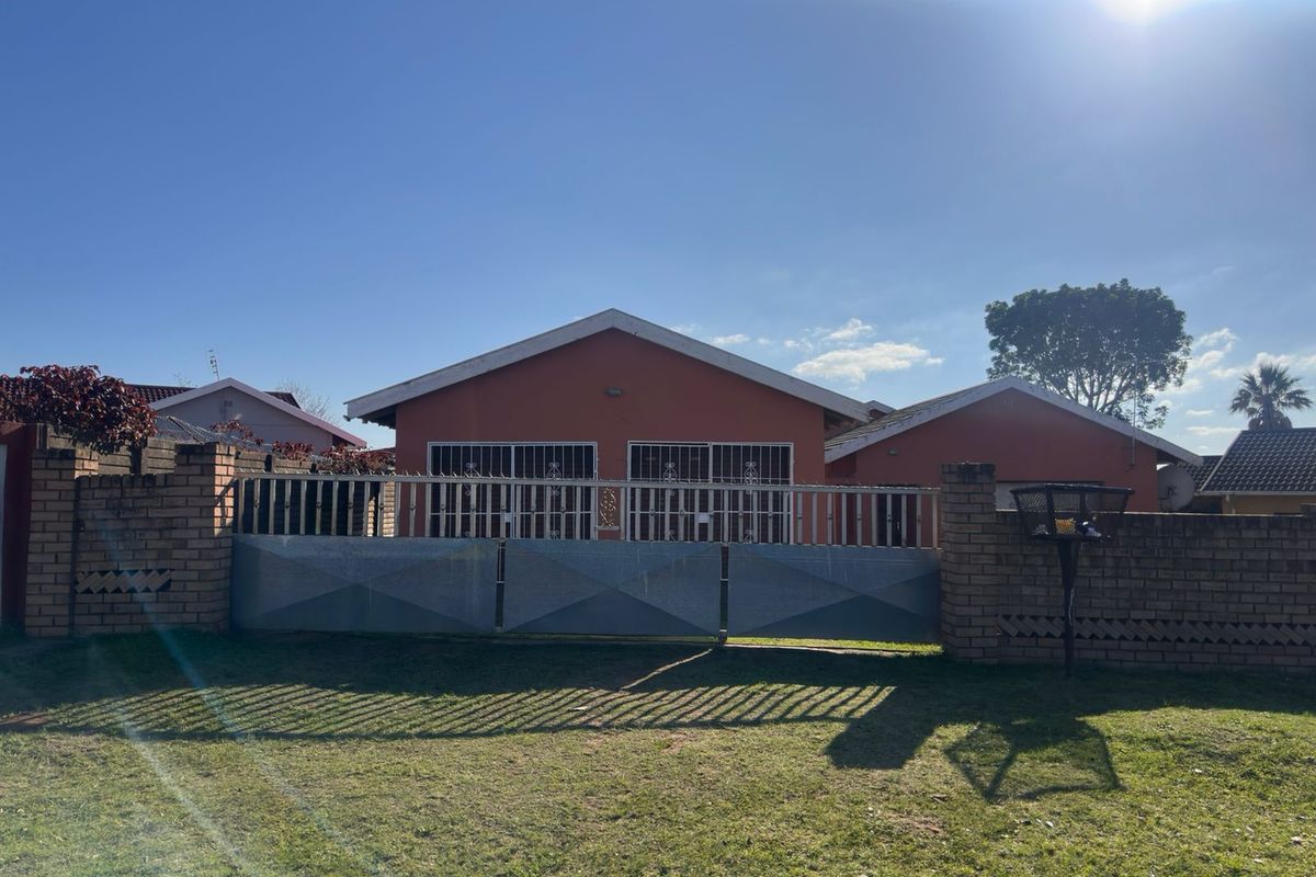Affordable Starter Home with Room to Extend - Photo 4