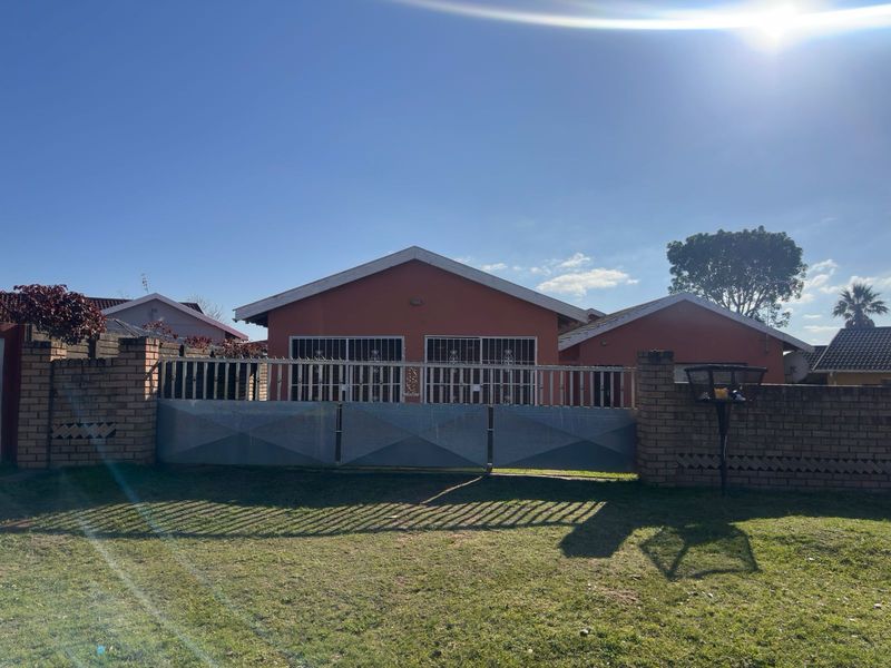 Affordable Starter Home with Room to Extend - Photo 4