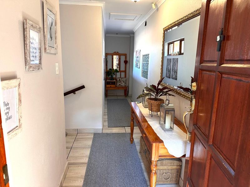 4 Bedroom house for Sale in security complex Steiltes - Photo 3