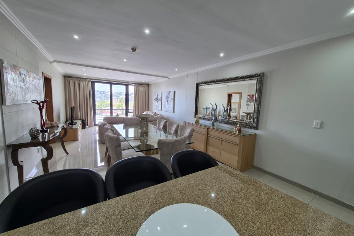 Live Above It All Luxury! - Photo 5