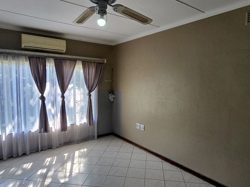 Parkville Auction – 4‐Bedroom Residence with Potential inc potential flat - Photo 7