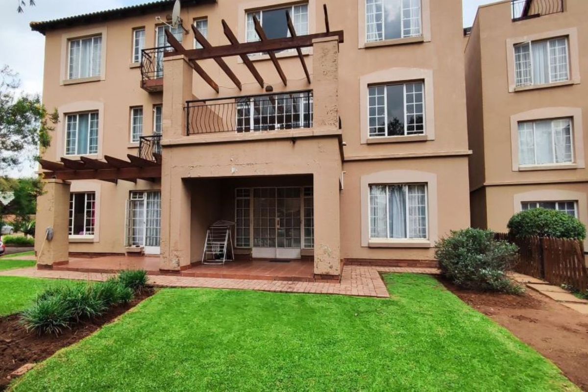 Motivated seller - perfect investment opportunity. - Photo 2