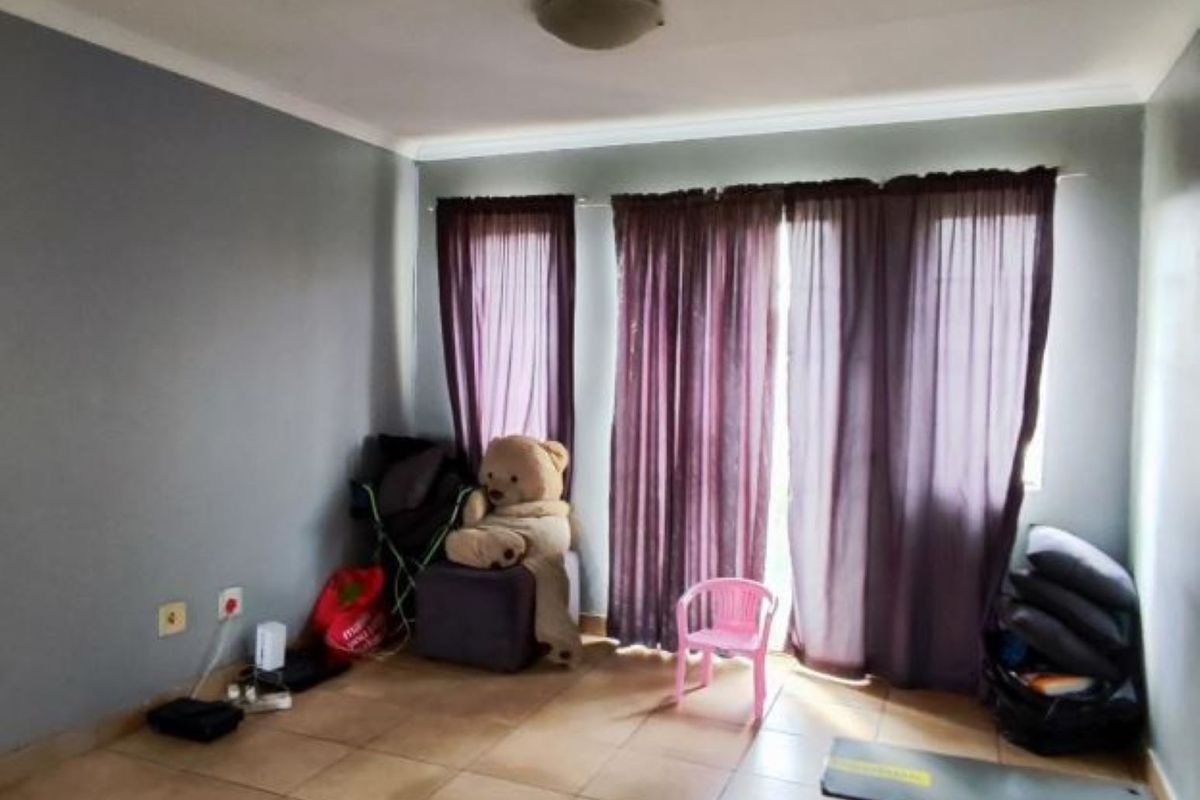 Motivated seller - perfect investment opportunity. - Photo 4