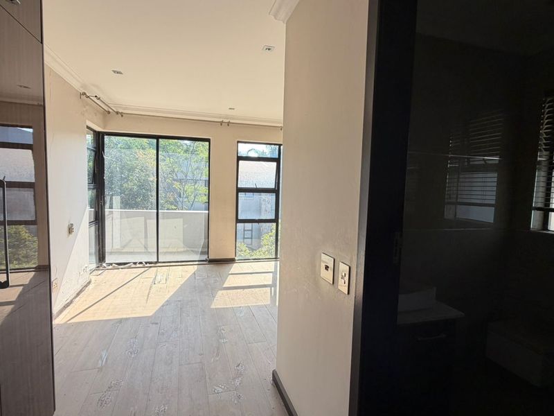 Luxury 4-Bedroom Sectional Title Residence for Sale | Lahoya, Morningside | Pre-Hammer Bank Assisted - Photo 3