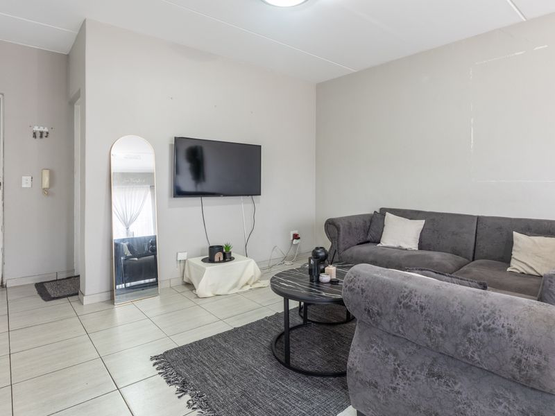 Freehold 3 beds townhouse for sale in Parklands! - Photo 4