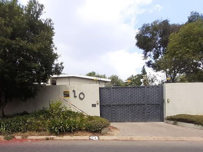 Spacious 3-Bedroom Family Home for Sale | Parkmore, Sandton | Pre-Hammer Bank Assisted Sale - Photo 3