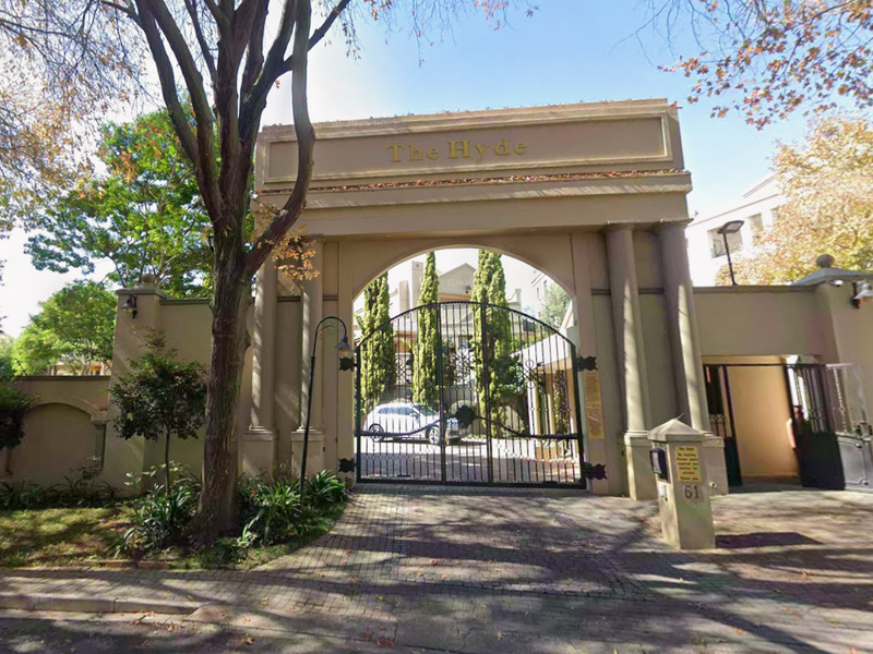 Luxury 3-Bedroom Apartment for Sale | The Hyde, Hyde Park | Pre-Hammer Bank Assisted Sale - Photo 1